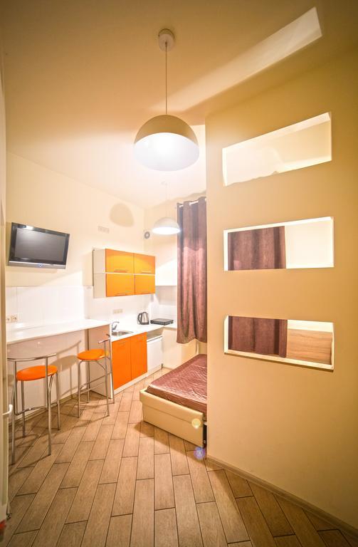 Mini Apartment On Rappoporta 7A-3 Lviv Ngoại thất bức ảnh